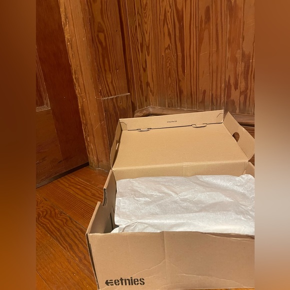 BRAND NEW VANGUARD! Comfort! Durability! Wears EXCELLENT W/ EVERYTHING! SO COMFY - Picture 7 of 7